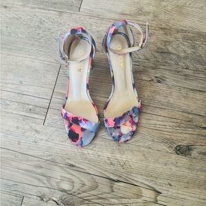 Ankle-Strap Floral Print Heels in Pink & Blue